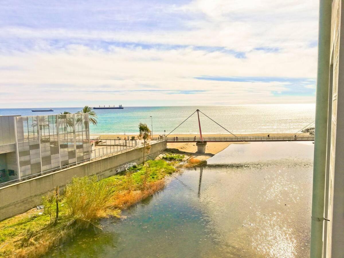 Modern & Bright Flat - 2 Min From The Sea Apartman Savona Kültér fotó
